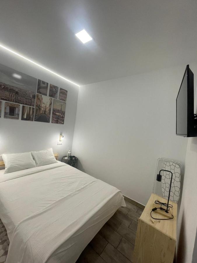 Apartamentos Jap Villaamil Madrid Exterior foto