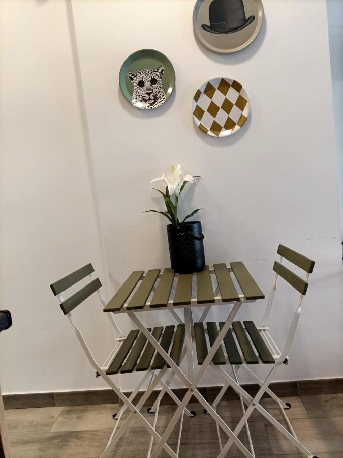 Apartamentos Jap Villaamil Madrid Exterior foto